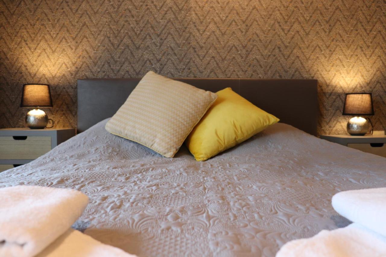 Urban House Apartemen